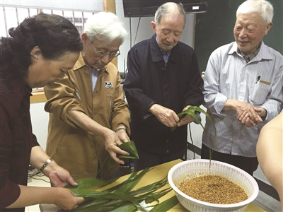 小棉袄家政加盟支持 小棉袄家政加盟支持