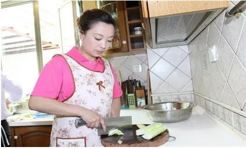 鸿宝家政加盟费用 鸿宝家政加盟费用