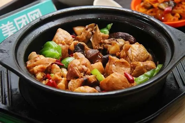 鸡跑跑黄焖鸡&米饭加盟