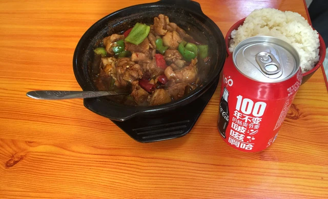 美味居黄焖鸡米饭加盟