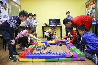 艾克瑞特机器人教育加盟条件