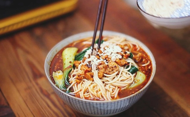 海鲜见面带给你营养美味的食物