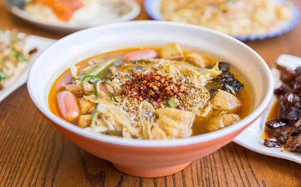 蓉一锅豆花麻辣烫加盟商要做好哪些开业工作