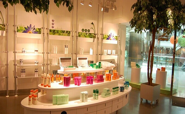 了解并解决化妆品店销售“五大致命点”，提升化妆品店的业绩
