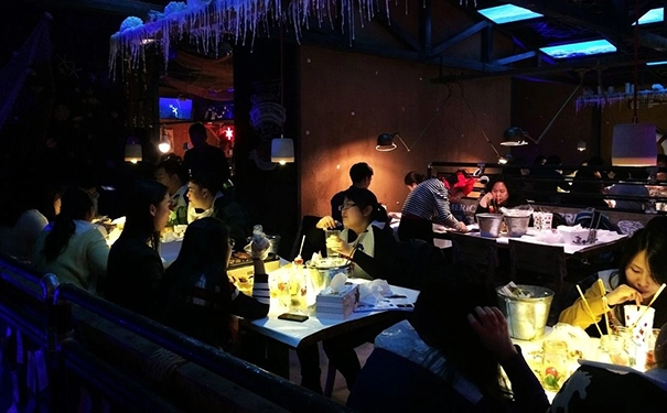 创业小白加盟餐饮，这个二三二法则一定要记住！