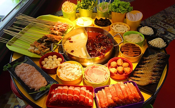 火锅店坚持“铁人三项”原则，不赚都难
