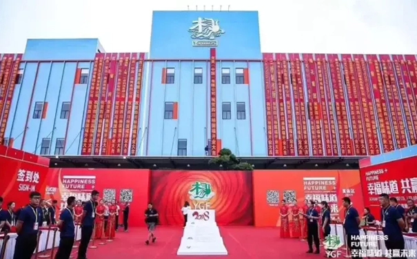 餐饮巨头入侵，地方小吃如何突围？