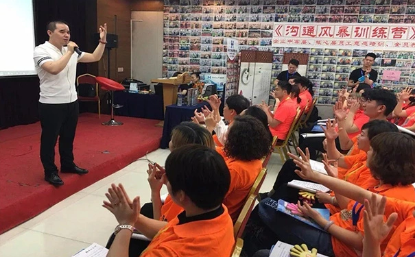 服装开店经验28招，想不成功都难！