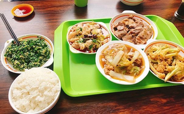如何经营好一家中式快餐店呢?这四大点要记住！