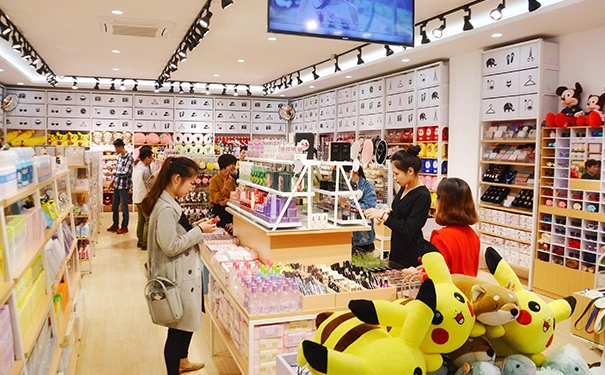 现在开什么实体店赚钱？