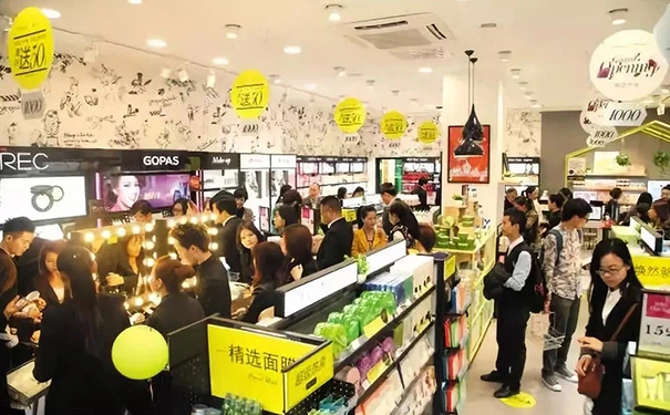 化妆品店开店太难，新店员培训经常出问题！四招帮你轻松解决！