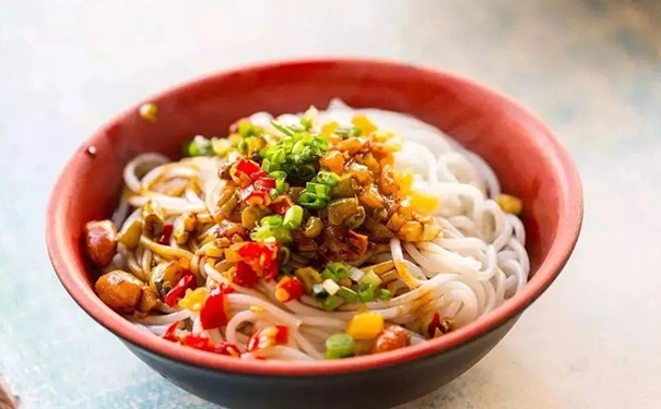 餐饮加盟的4个陷阱，掉进一个就血本无归！