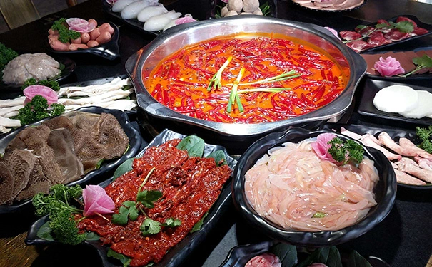 餐饮如何才能正确有效的拉拢顾客