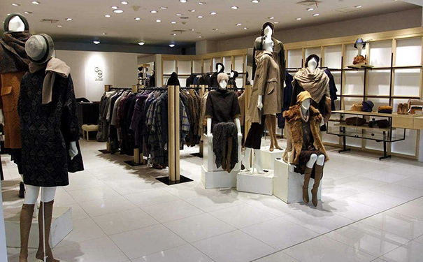 加盟一家服装店大概要多少钱？怎样减少支出？