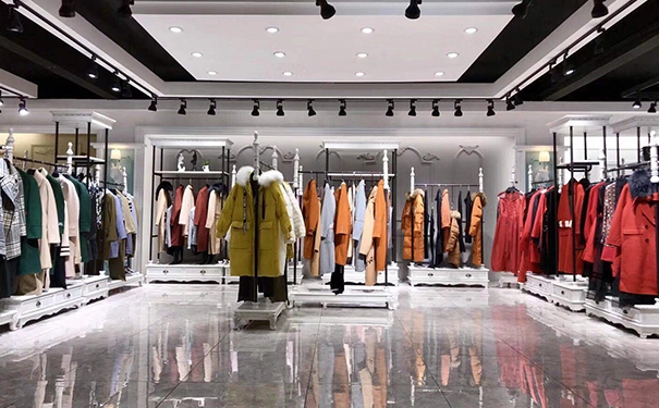 服装加盟费一般需要多少钱？费用高不高？