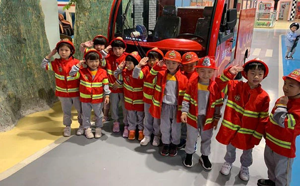 佛山乐8小镇加盟打造儿童专属角色扮演新风尚