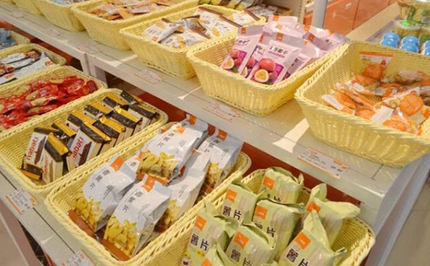 自己开零食店怎么进货?