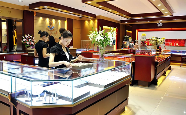 加盟一个小型金店要多少钱