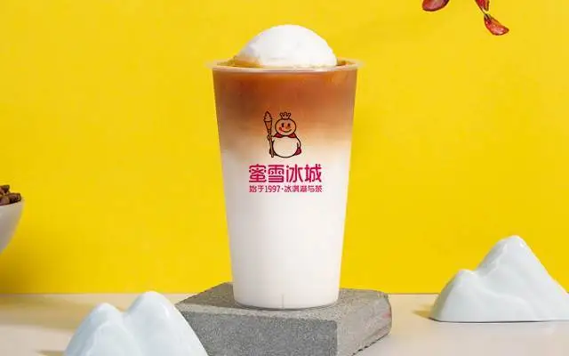 蜜雪冰城牛奶三拼有哪些成分？为什么售量这么高？