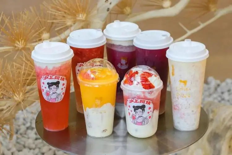 沪上阿姨奶茶店加盟(沪上阿姨奶茶店加盟送设备吗)