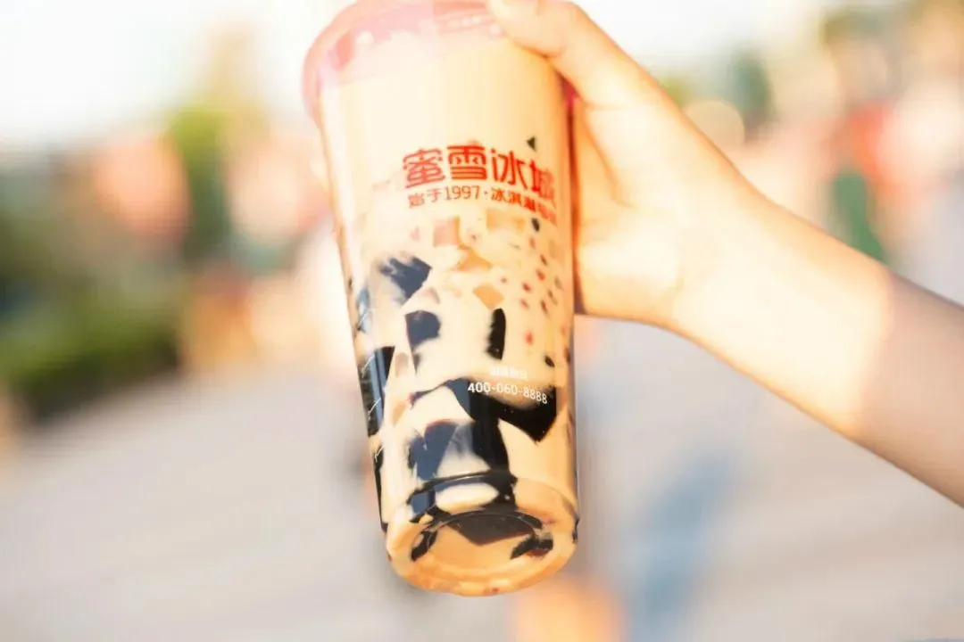 蜜雪冰城奶茶需要多少加盟费，让财富之路一片光明