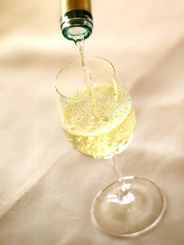 思盈酒业加盟条件