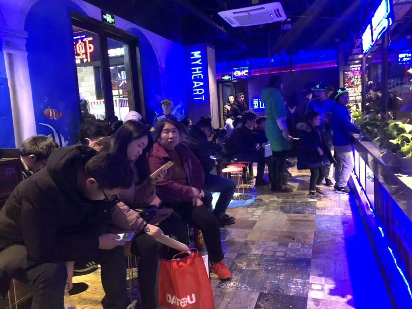 鱼还是鱼 石上鱼火锅加盟支持 鱼还是鱼 石上鱼火锅加盟支持