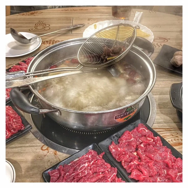 叙知香重庆美蛙鱼头火锅加盟