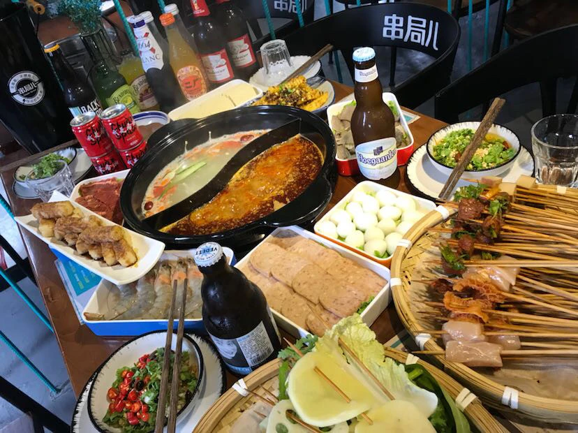 串局儿·串串香火锅加盟