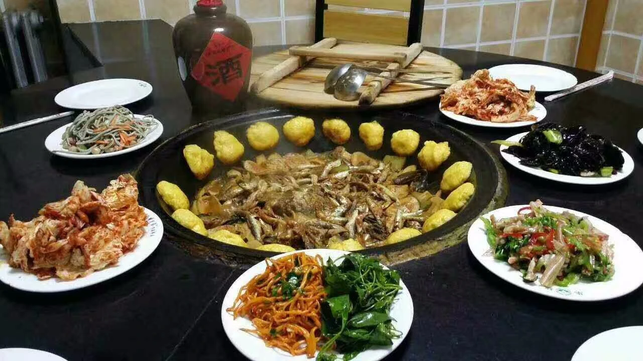 农夫乡锅炖鱼庄加盟