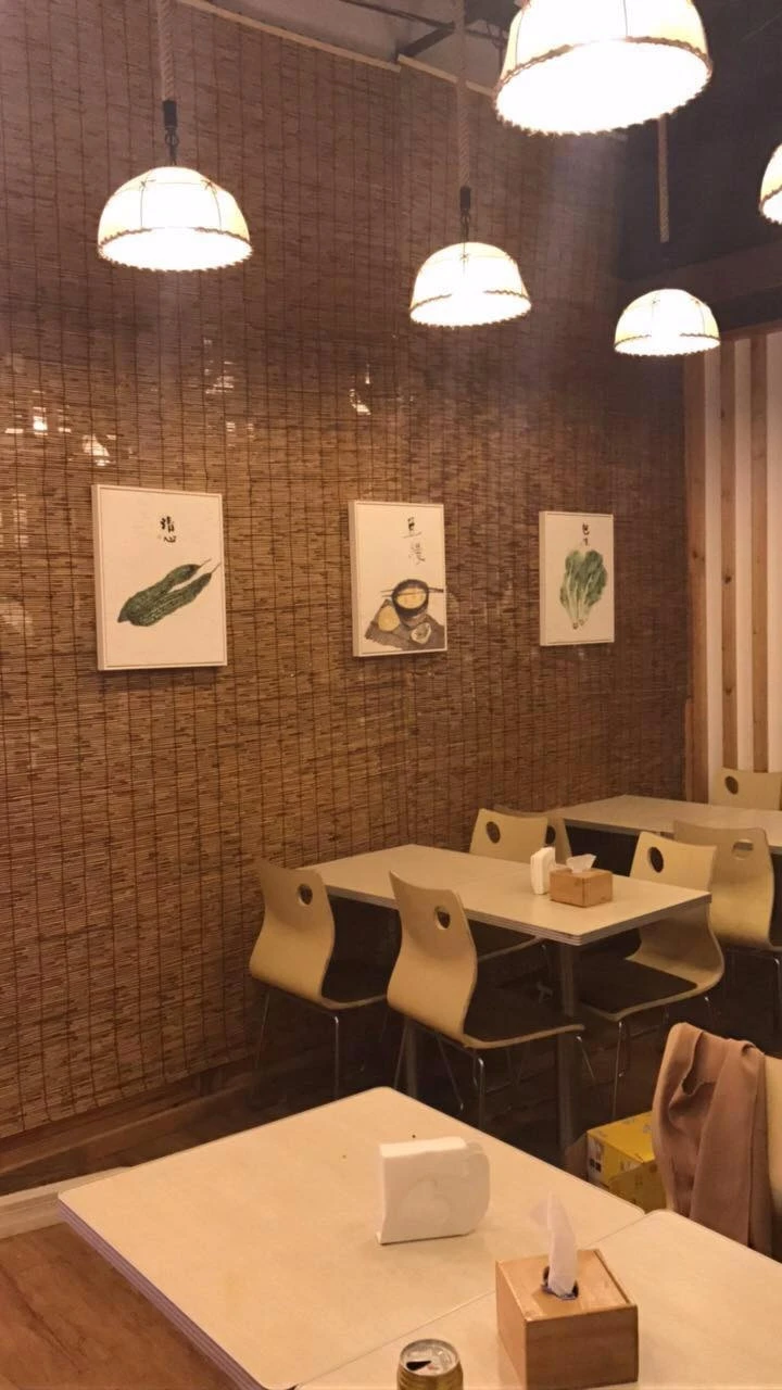 本食麻辣香锅加盟