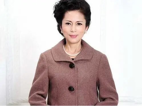 水卉曼中老年服装加盟费用 水卉曼中老年服装加盟费用